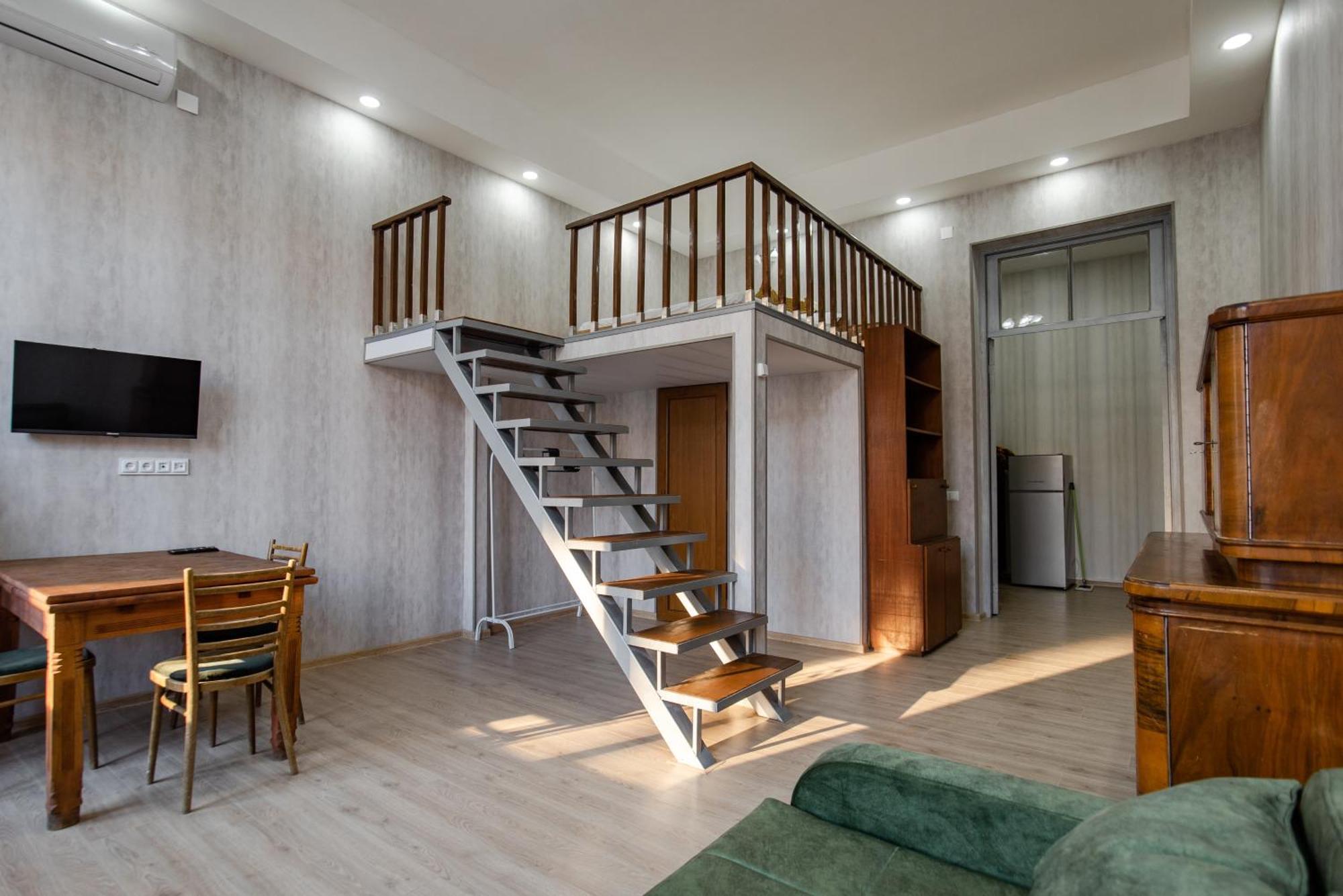 Mardzhanov Apartments, Block 108 ティビリシ 部屋 写真